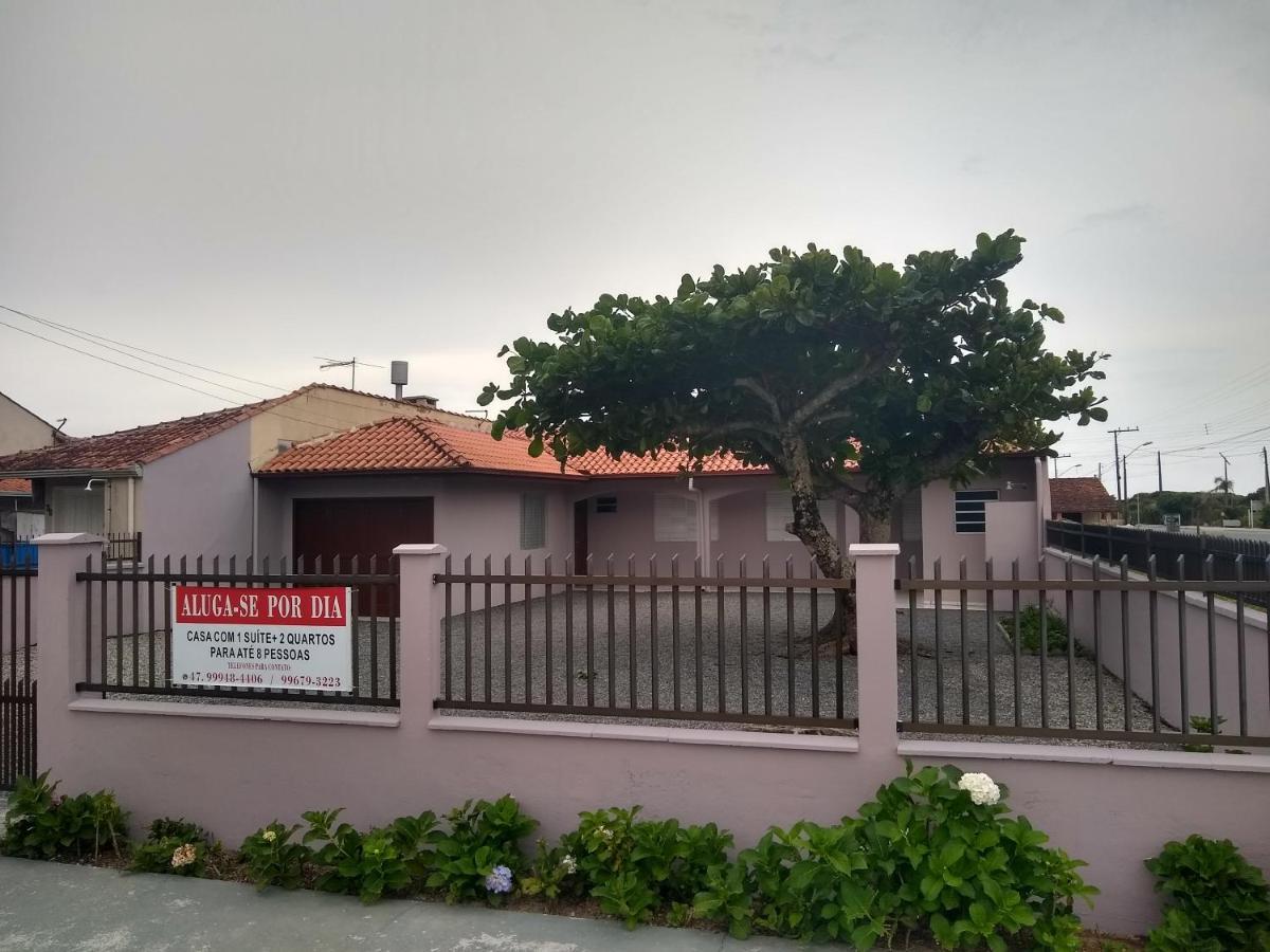 Вилла Casa Ampla A 50Metros Do Mar Балнеариу-Барра-ду-Сул Экстерьер фото